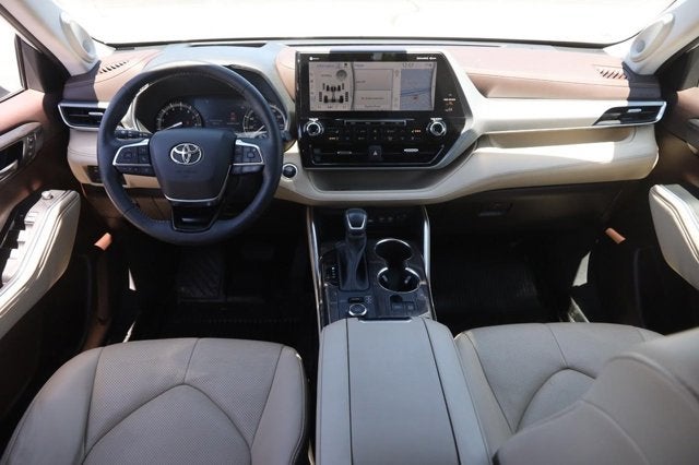 2021 Toyota Highlander Platinum