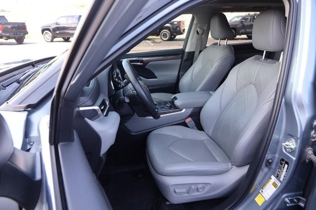 2020 Toyota Highlander Platinum