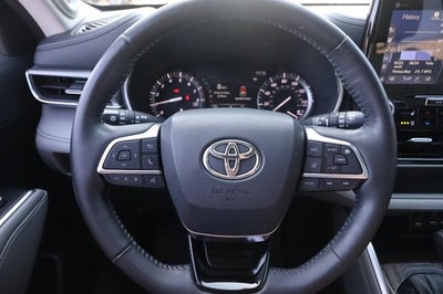 2020 Toyota Highlander Platinum