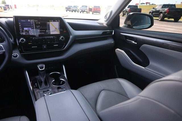 2020 Toyota Highlander Platinum