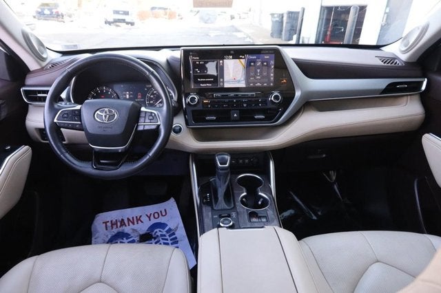 2021 Toyota Highlander Platinum