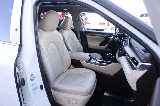 2021 Toyota Highlander Platinum