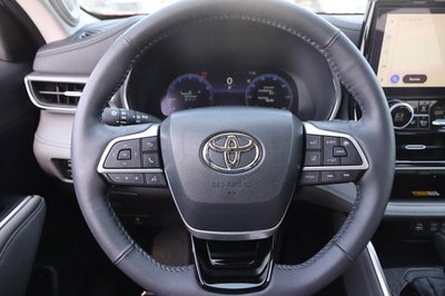 2024 Toyota Highlander Platinum