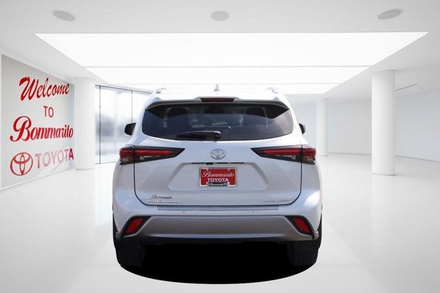 2024 Toyota Highlander Platinum