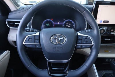 2024 Toyota Highlander Platinum