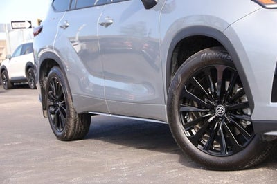 2025 Toyota Highlander XSE