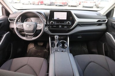2024 Toyota Highlander LE