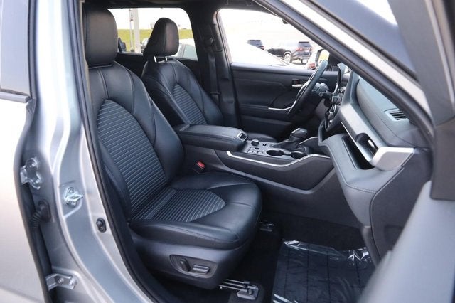 2024 Toyota Highlander XSE