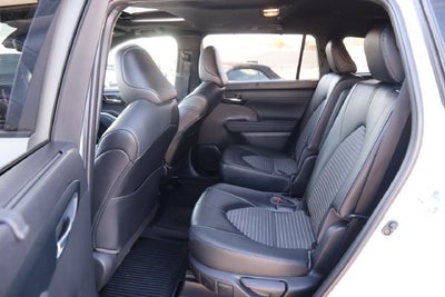 2023 Toyota Highlander XSE