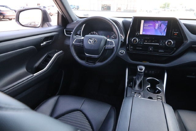 2023 Toyota Highlander XSE
