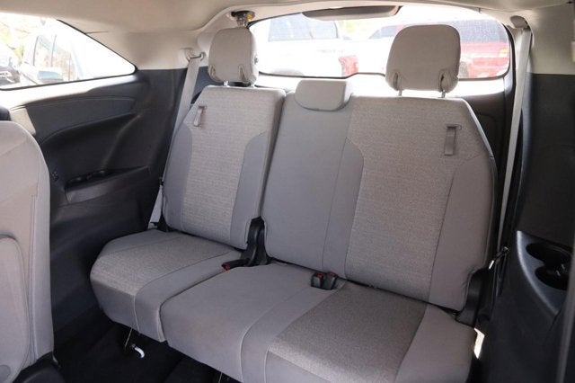 2025 Toyota Sienna LE