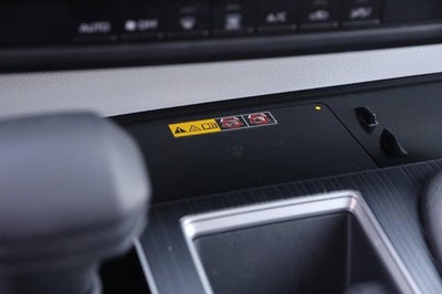 2025 Toyota Sienna LE