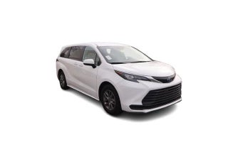 2024 Toyota Sienna LE