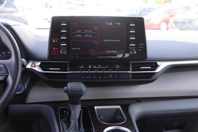 2024 Toyota Sienna LE