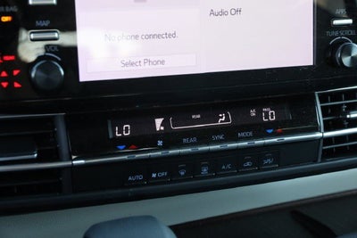 2024 Toyota Sienna LE