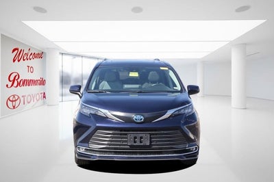 2024 Toyota Sienna XLE