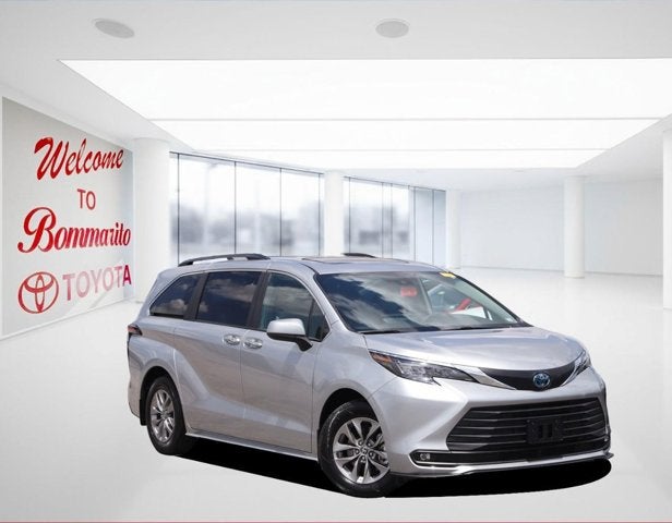 2025 Toyota Sienna XLE