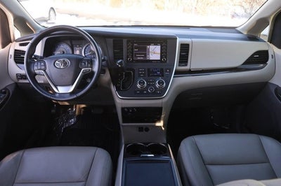 2020 Toyota Sienna Limited Premium