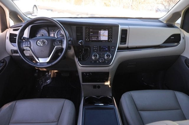 2020 Toyota Sienna Limited Premium