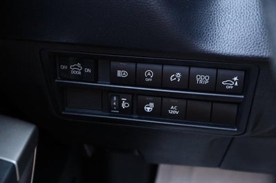 2022 Toyota Tundra 4WD SR5