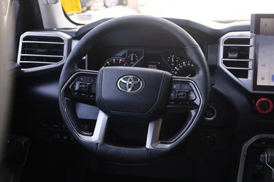 2022 Toyota Tundra 4WD SR5
