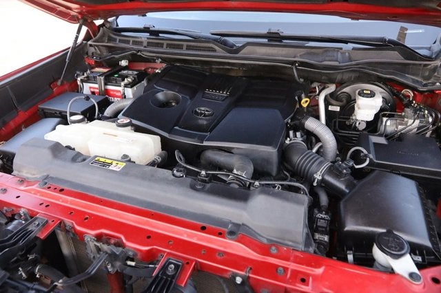 2022 Toyota Tundra 4WD SR5