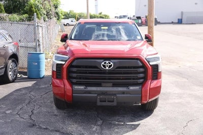 2022 Toyota Tundra 4WD SR5