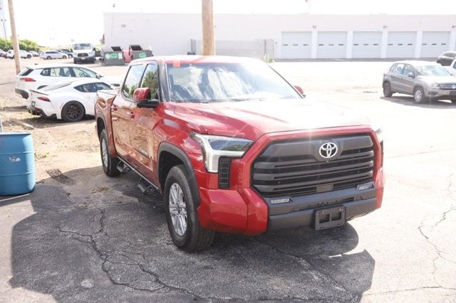 2022 Toyota Tundra 4WD SR5