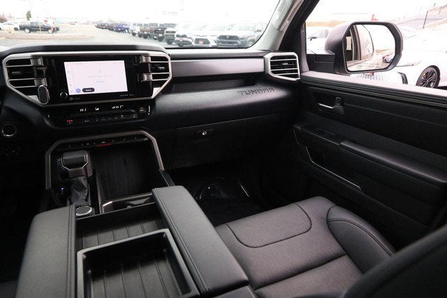 2024 Toyota Tundra 4WD SR5