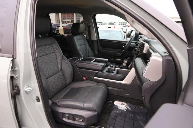 2024 Toyota Tundra 4WD SR5