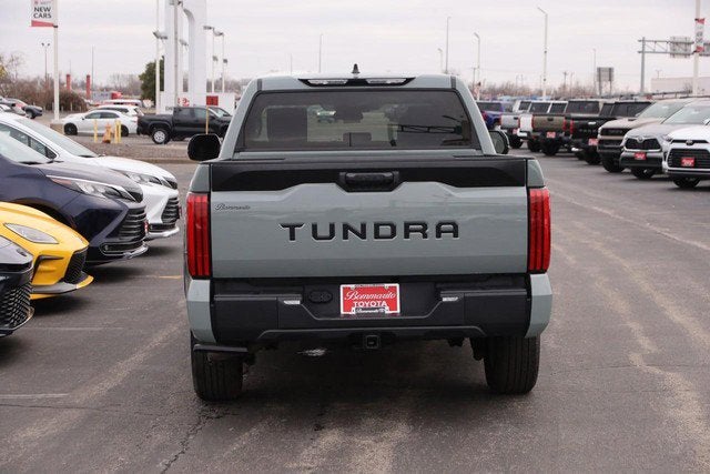 2024 Toyota Tundra 4WD SR5