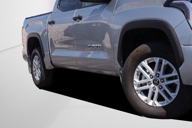 2023 Toyota Tundra 4WD SR5
