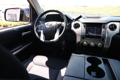 2017 Toyota Tundra 4WD SR5