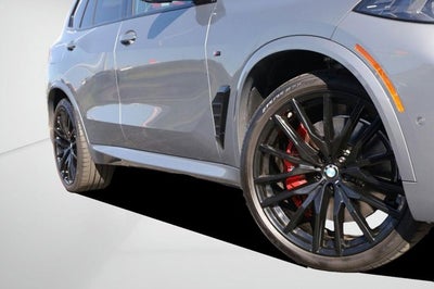 2025 BMW X5 M60i