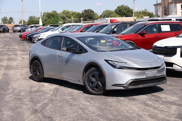 2025 Toyota Prius LE