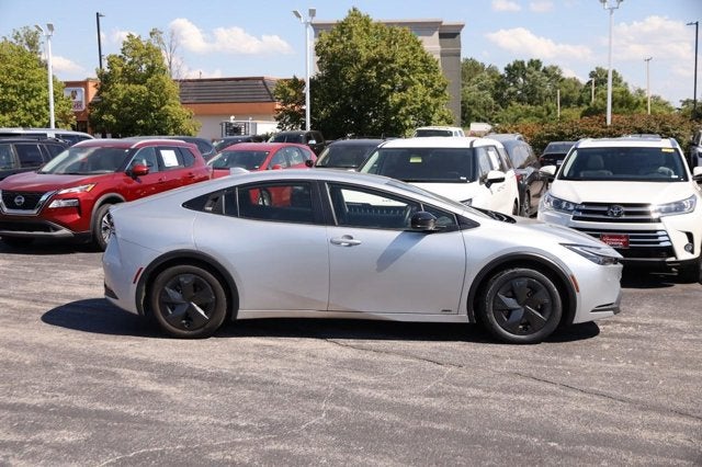 2025 Toyota Prius LE