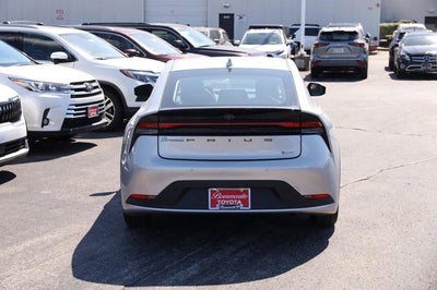 2025 Toyota Prius LE