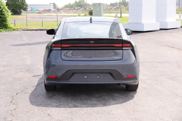 2025 Toyota Prius LE