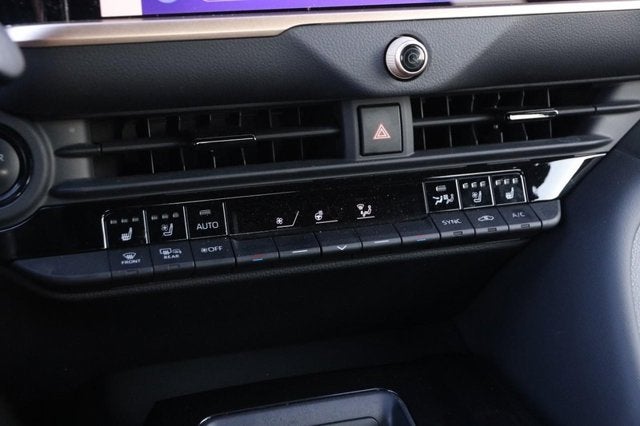 2025 Toyota Crown Platinum