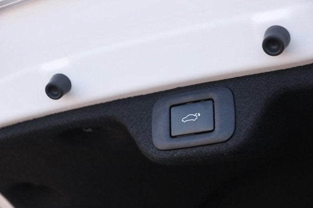 2025 Toyota Crown Platinum