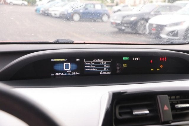 2021 Toyota Prius LE