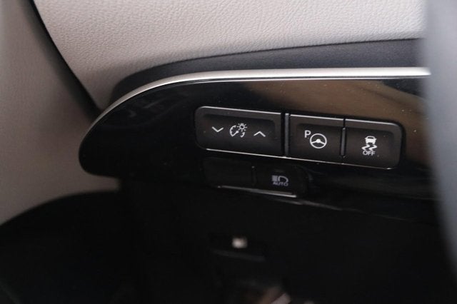 2021 Toyota Prius LE