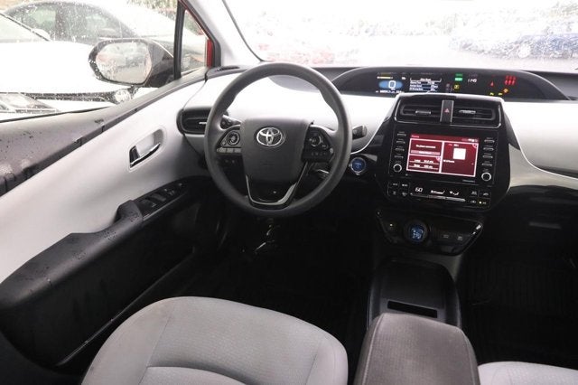 2021 Toyota Prius LE