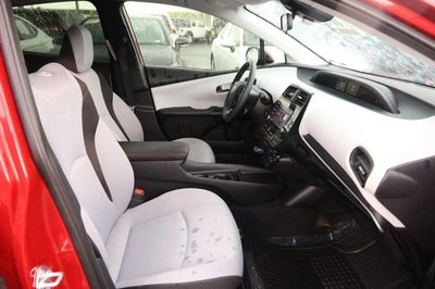 2021 Toyota Prius LE