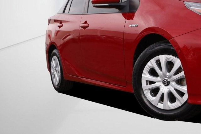 2021 Toyota Prius LE