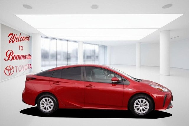 2021 Toyota Prius LE