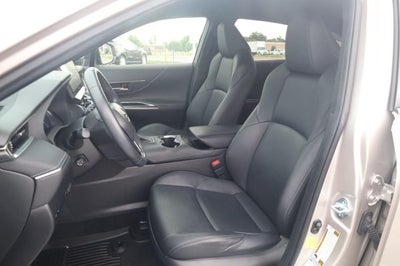2022 Toyota Venza XLE