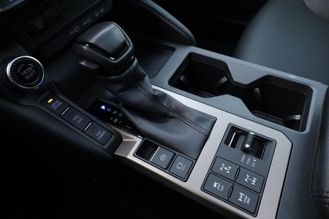 2024 Toyota Land Cruiser 4WD (Natl)