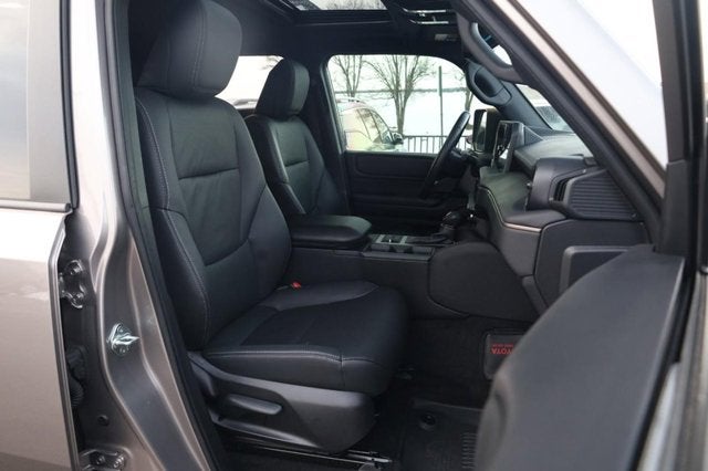 2024 Toyota Land Cruiser 4WD (Natl)