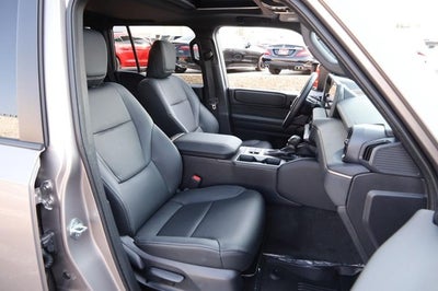 2026 Toyota Land Cruiser 4WD (Natl)